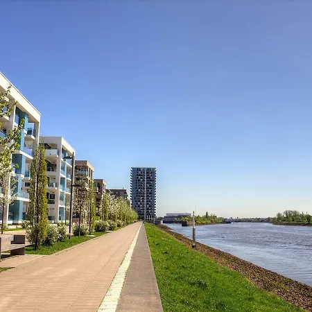 شقة Plenus Riverloft *