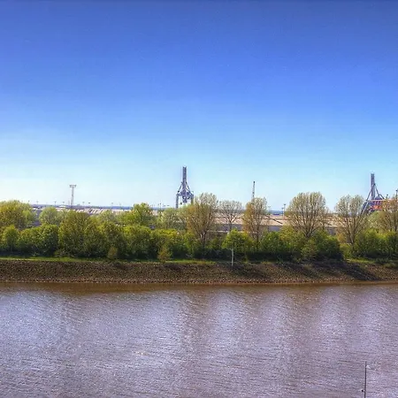 Plenus Riverloft * بريمين