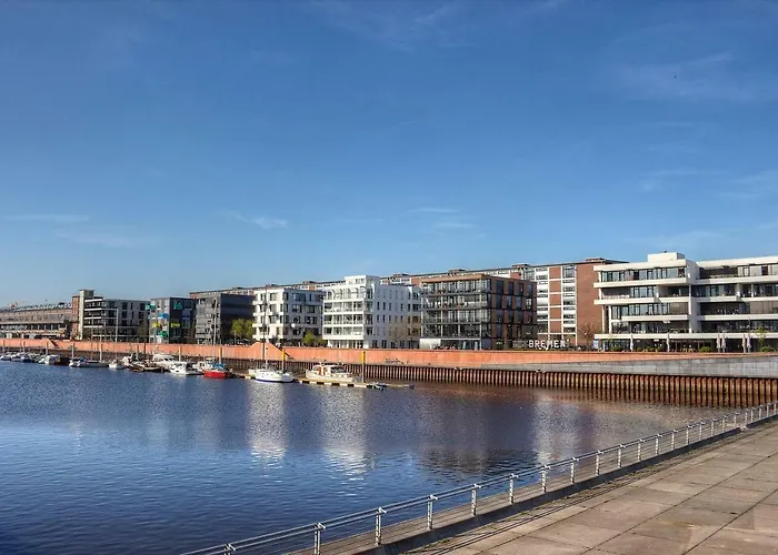 Plenus Riverloft Apartment *